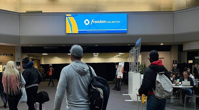 舊金山機(jī)場(chǎng)廣告