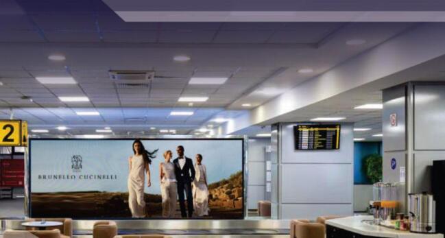 塔什干機場廣告